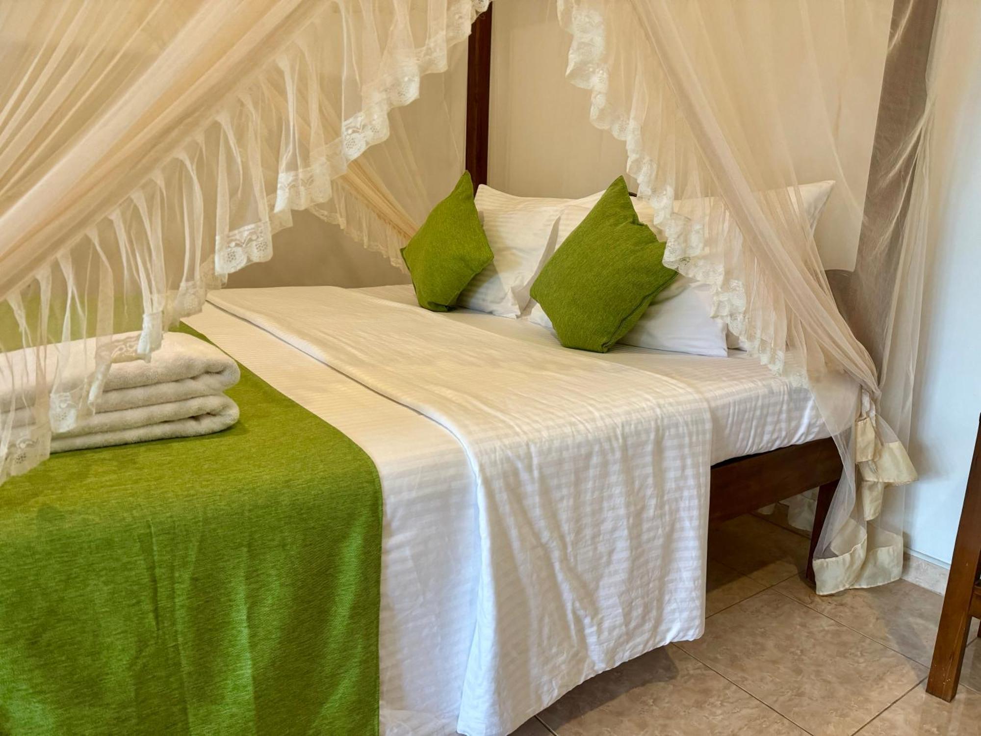Brinkhouse Guesthouse , Unawatuna Beach מראה חיצוני תמונה
